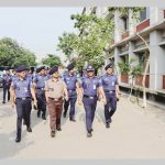 ঢাকা রেঞ্জের অতিরিক্ত ডিআইজি সিদ্ধিরগঞ্জ থানা পরিদর্শন